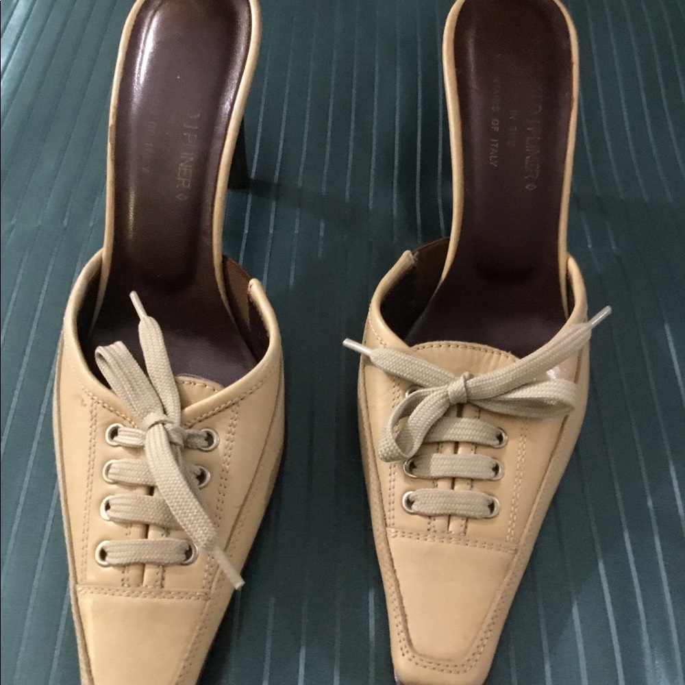 DONALD J PLINER SANDALS